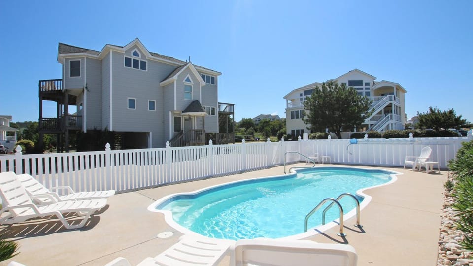 Oceanside, Private Pool, Community Pool, Sun Deck, SP8, Ole Duck Haven House in Duck