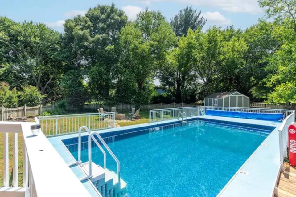Pool view, Swimming pool