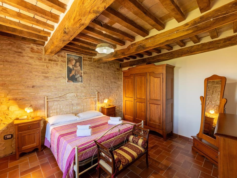 Apartment in a farmhouse with 2 swimming pools House in Umbria