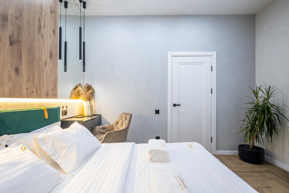 Bed, Photo of the whole room, Bedroom, towels, wardrobe