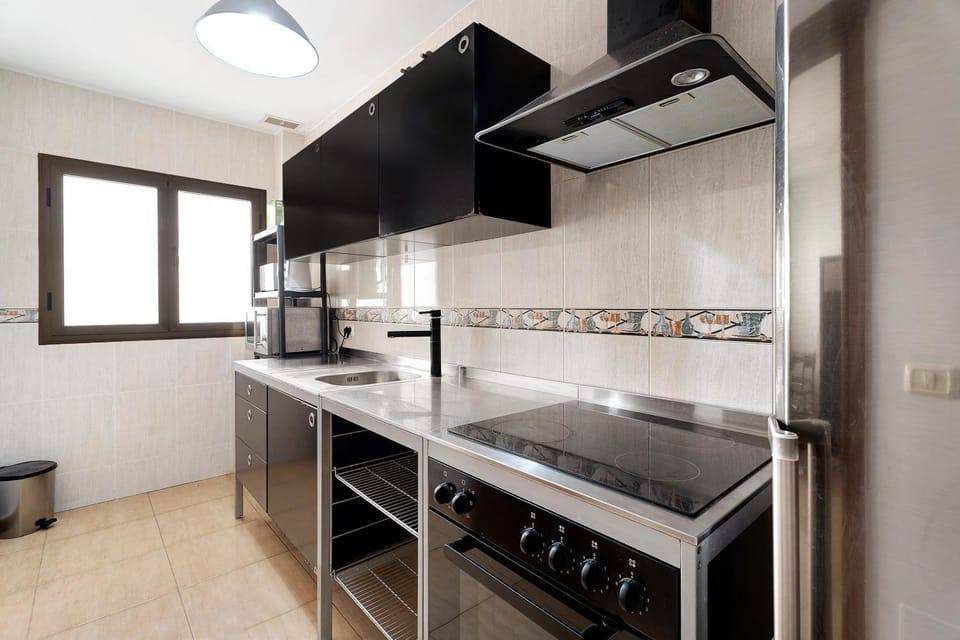 Kitchen or kitchenette, Living room