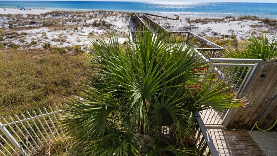 Commodores Retreat 104 House in South Walton County