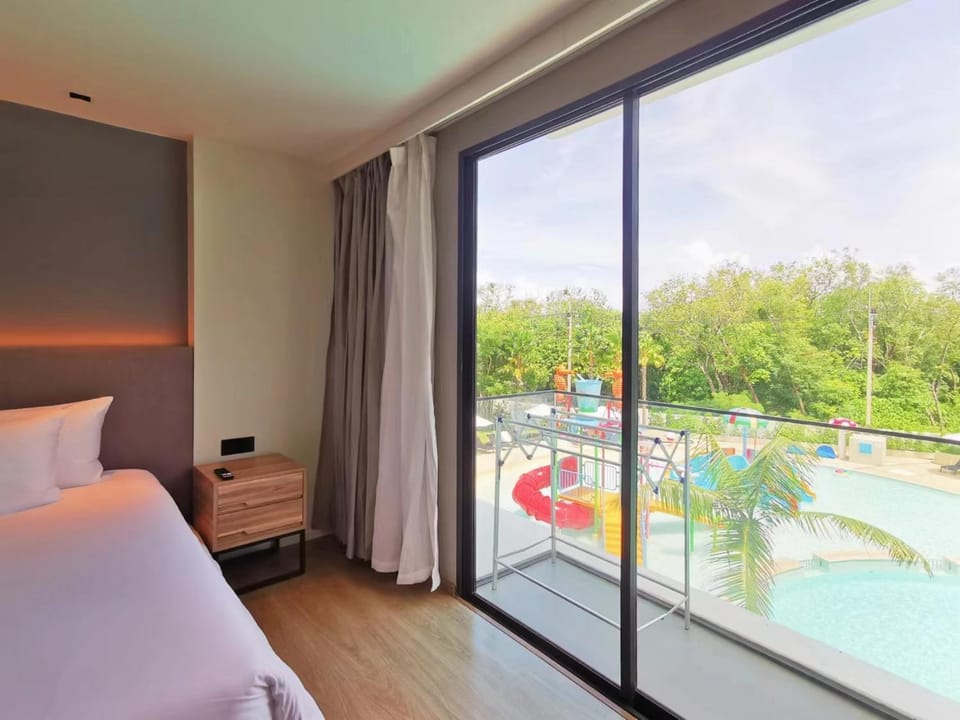 View (from property/room), Balcony/Terrace