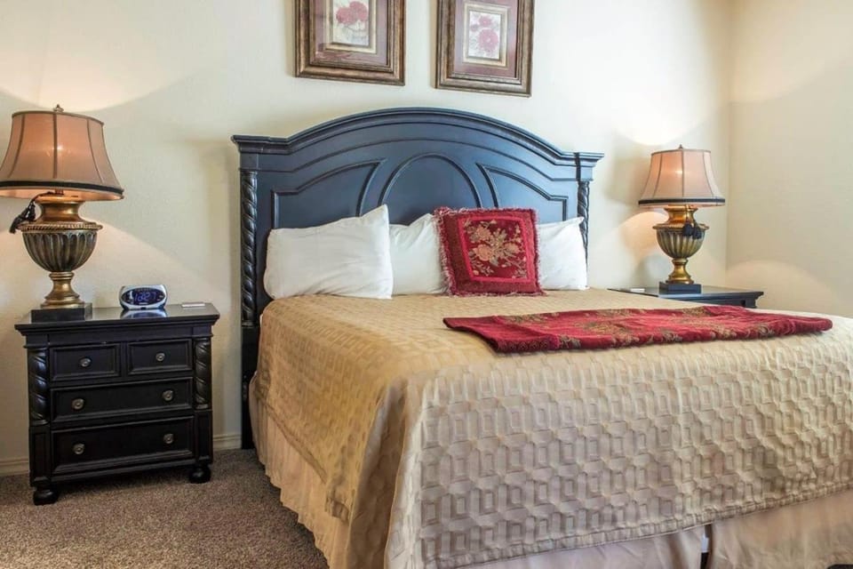 Branson Condo with a Walkout and Elevator Access at Thousand Hills and next to 76 Apartment in Branson