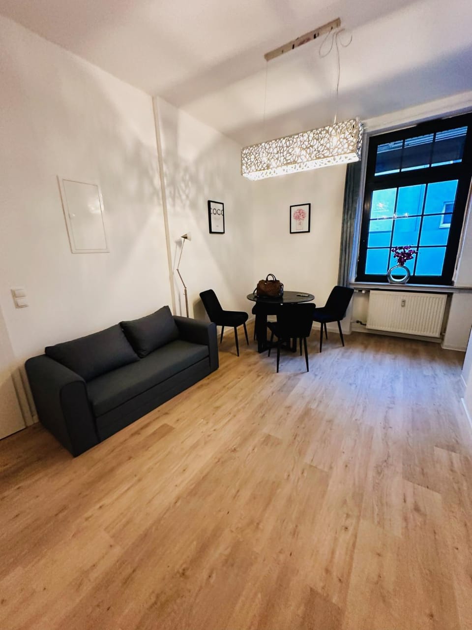 Photo of the whole room
