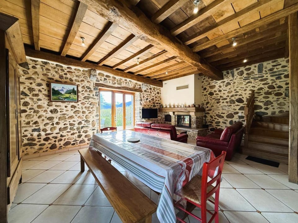 Les cretes House in Nouvelle-Aquitaine