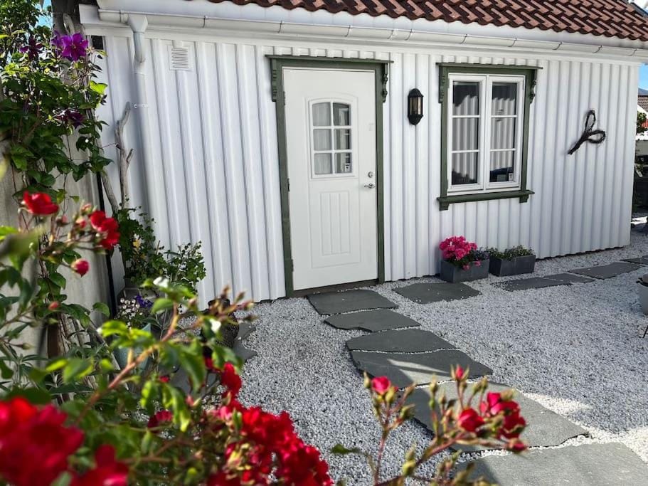 Idyllisk lite anneks med enestående uteplass Apartment in Viken, Norway