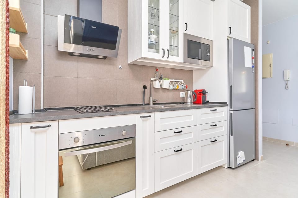 Kitchen or kitchenette, Living room