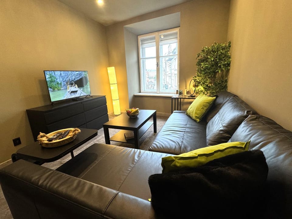 TV and multimedia, Seating area