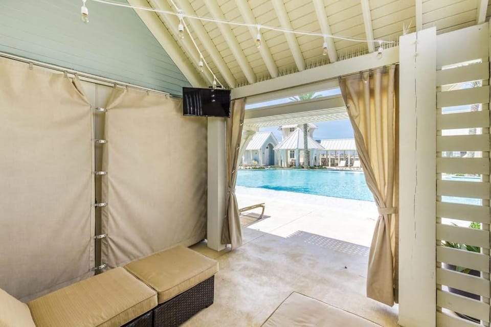 Palmilla Beach Resort: Luxury Gulf Getaway House in Port Aransas