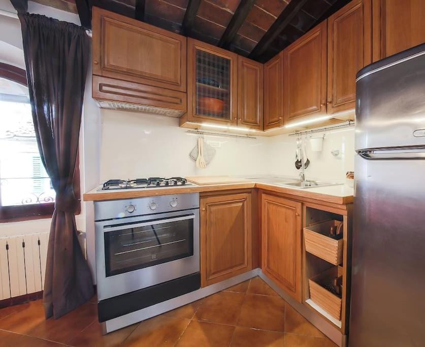 Santa Croce at your Fingertips. PLUS Apartment in Florence