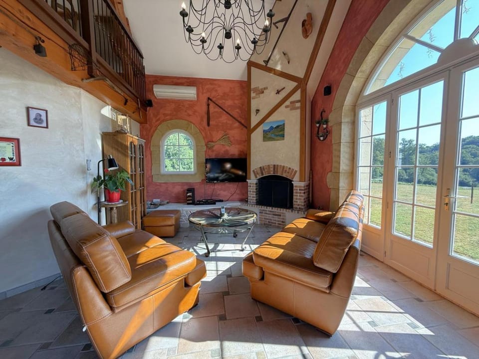 Ticoulat House in Nouvelle-Aquitaine