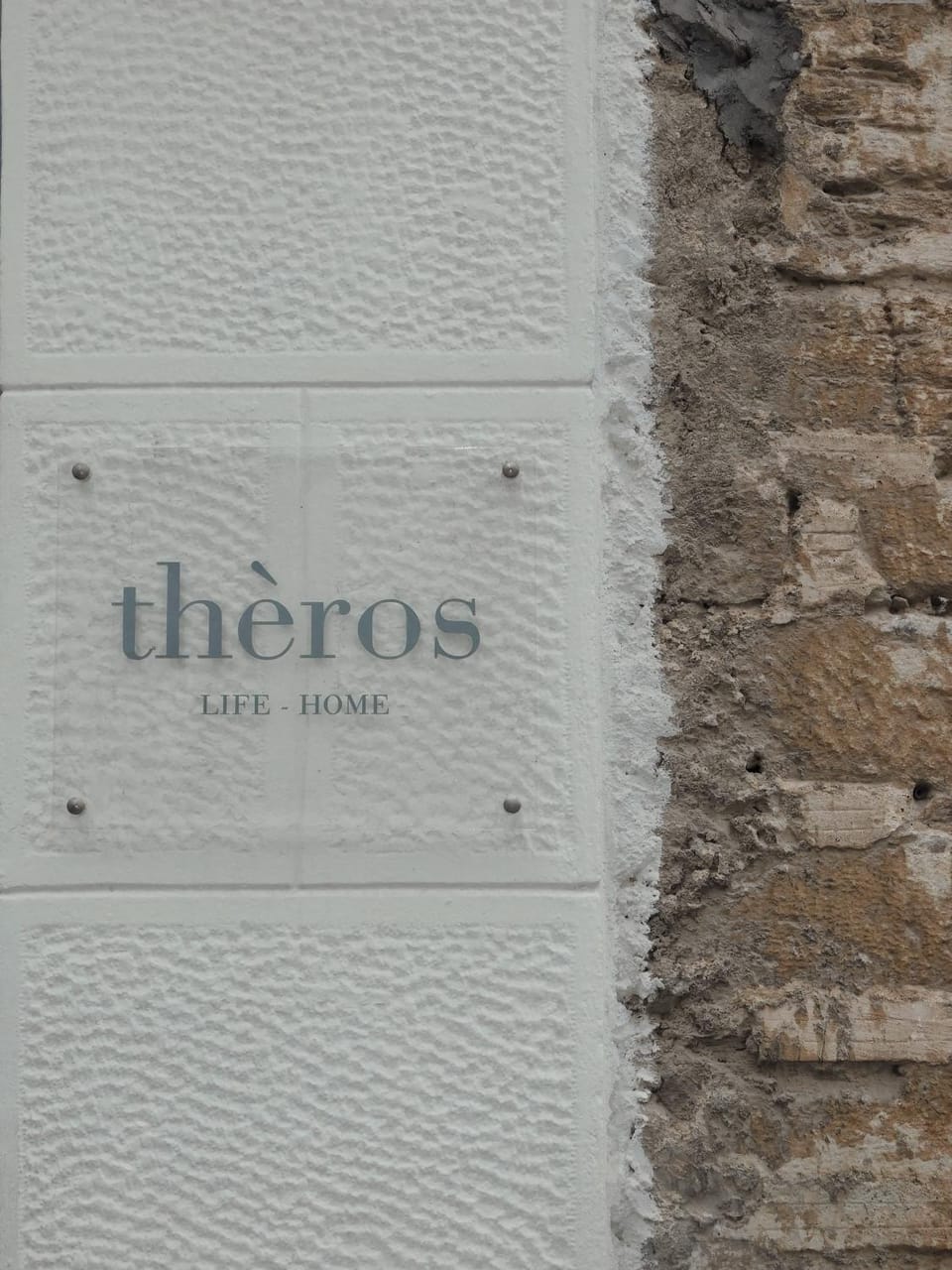 Property logo or sign, Logo/Certificate/Sign, Street view