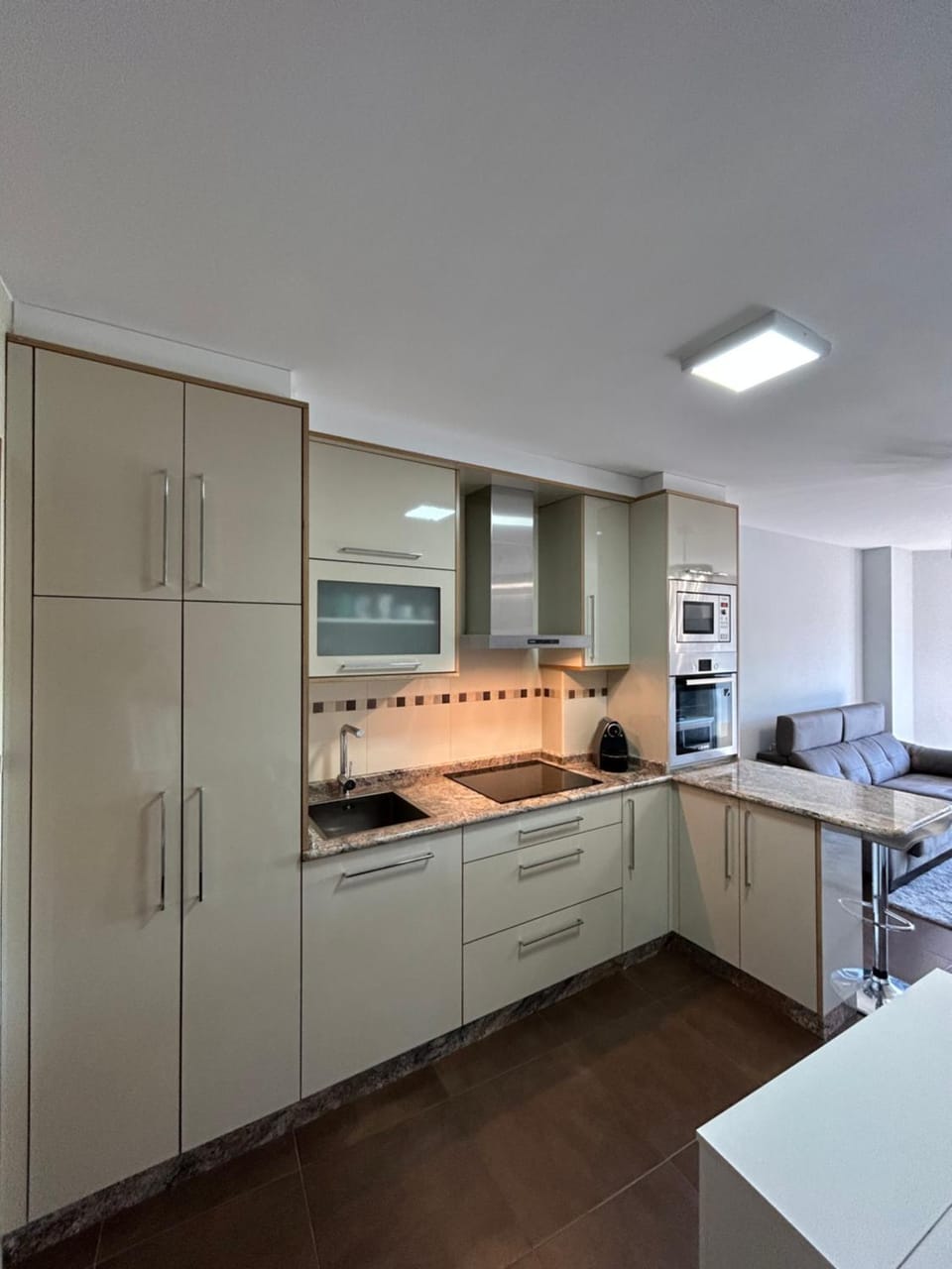 Kitchen or kitchenette, minibar, pet friendly, stove