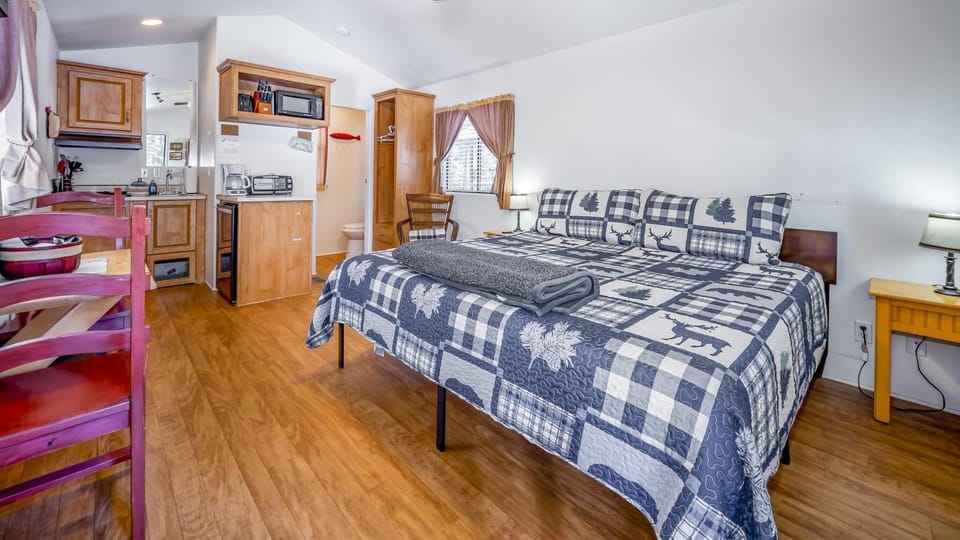 The Lupine Cabin #10 at Blue Spruce RV Park & Cabins Cabin in La Plata County