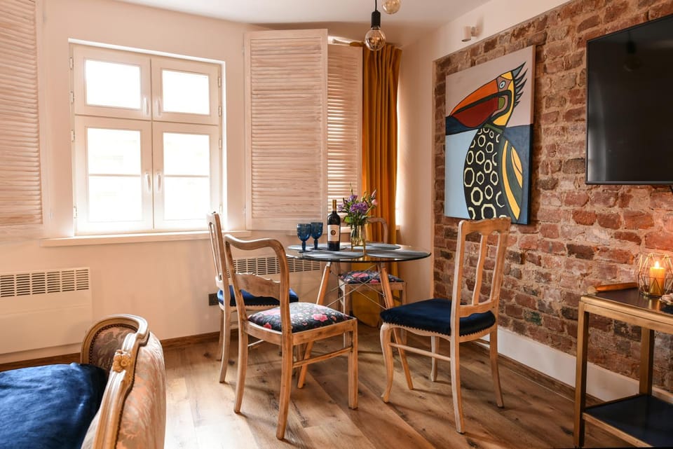 GOTHIC COLORS Apartment in Greater Poland Voivodeship