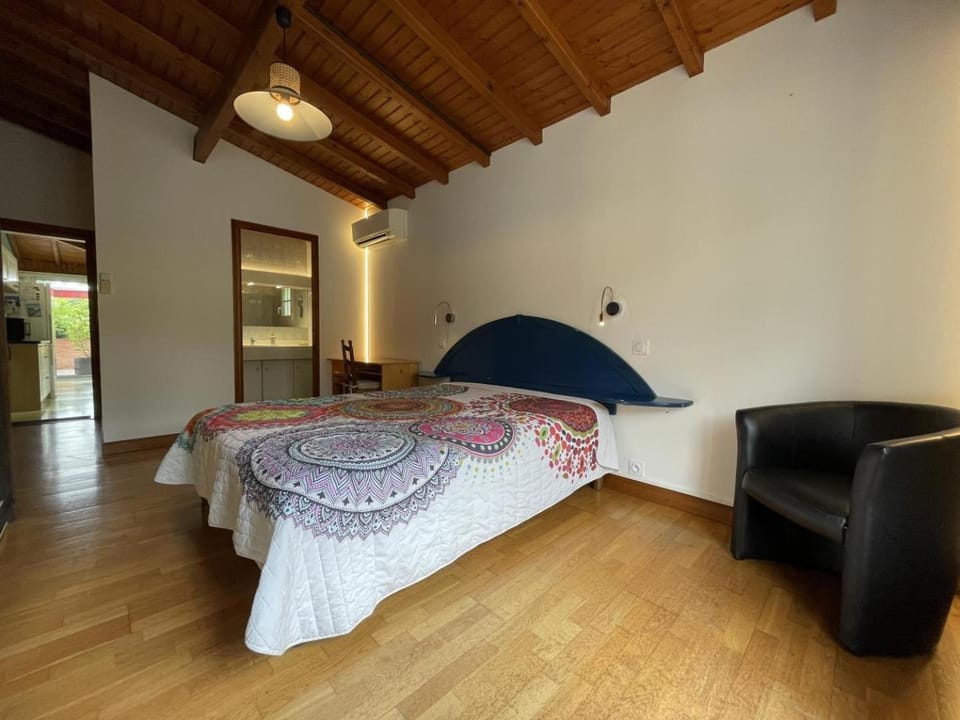 Mendi beheria bi House in French Basque Country