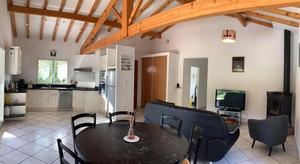 Erreka xilo House in French Basque Country
