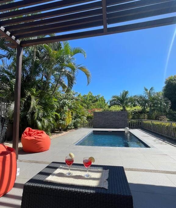 Calme et Bien-Être « Villa Sous Le Manguier » House in Rivière Noire District, Mauritius