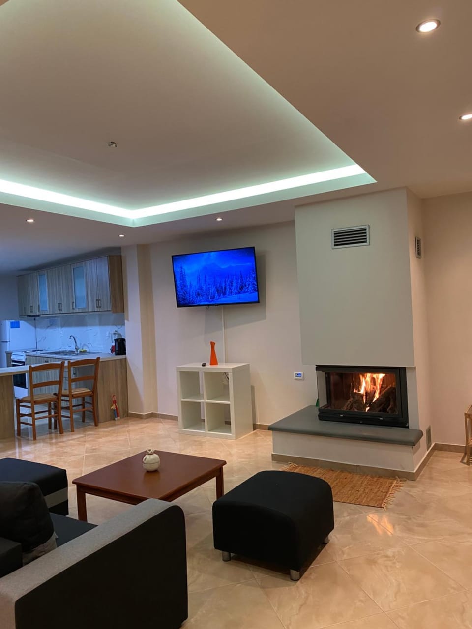 Αρτέμιδα plus Karpenisi Apartment Apartment in Peloponnese, Western Greece and the Ionian