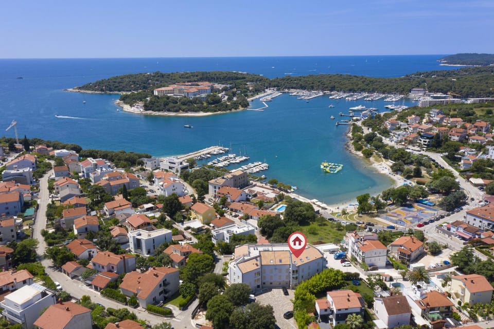 Apartment David with Private Pool Apartment in Pula