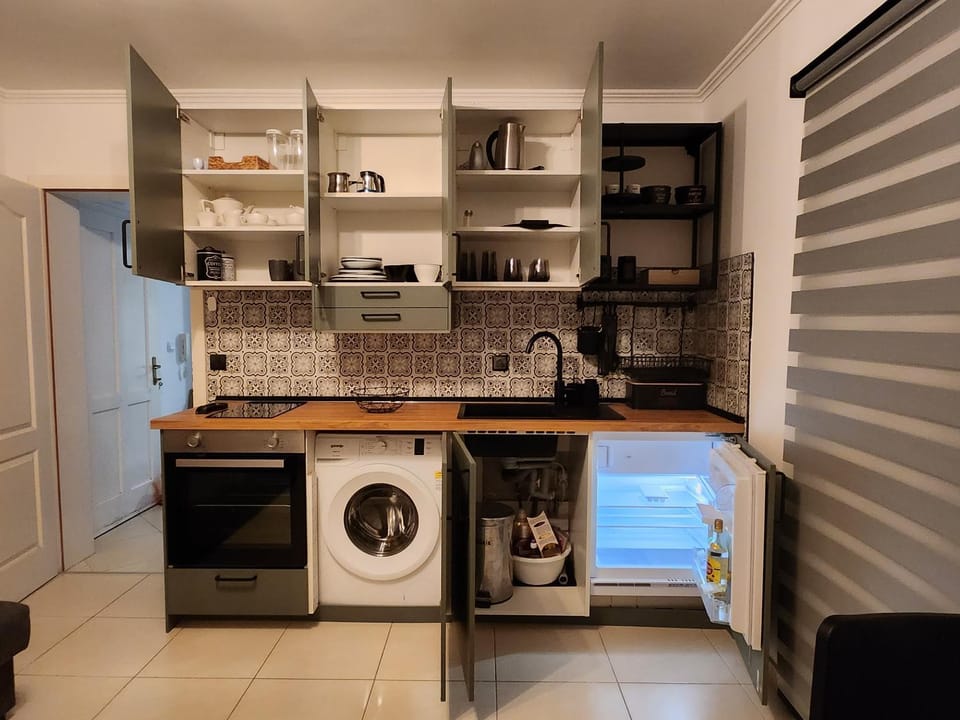 Coffee/tea facilities, Kitchen or kitchenette, pet friendly, washing machine