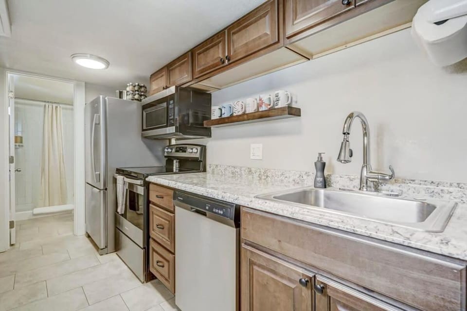 Institute Bliss! Newly Remodeled Family Home! House in Colorado Springs