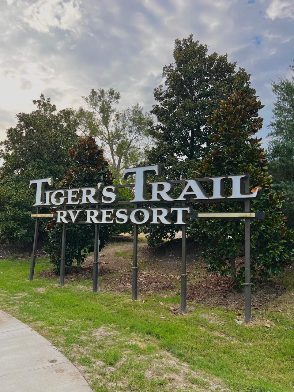 Tiger's Trail RV Resort Campground/ 
RV Resort in Baton Rouge