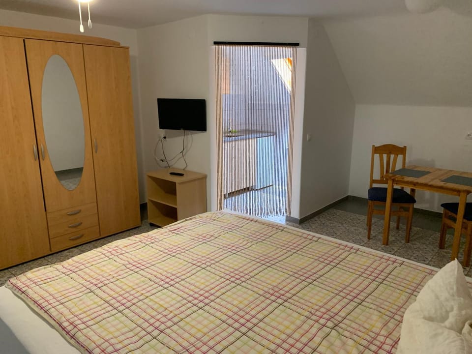 Ibolya Apartman Bő Apartment in Hungary