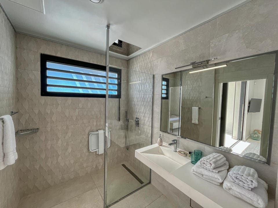 Villa GEM HORIZON, Astérias, vue sur mer panoramique Villa in Grande-Terre, Guadeloupe