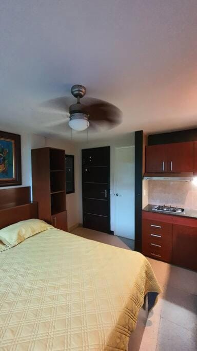 R.1101 Lindo estudio ejecutivo, privado y céntrico. Apartment in Panama City, Panama