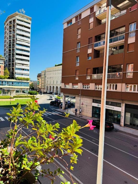 Balcony/Terrace, City view