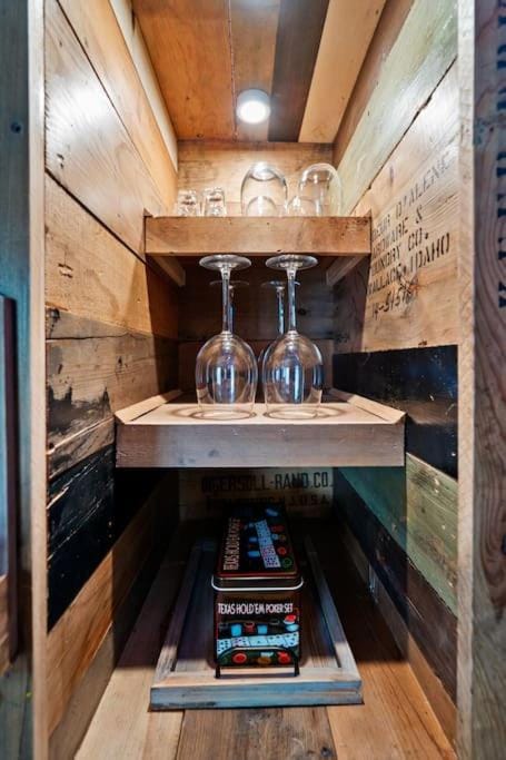 minibar