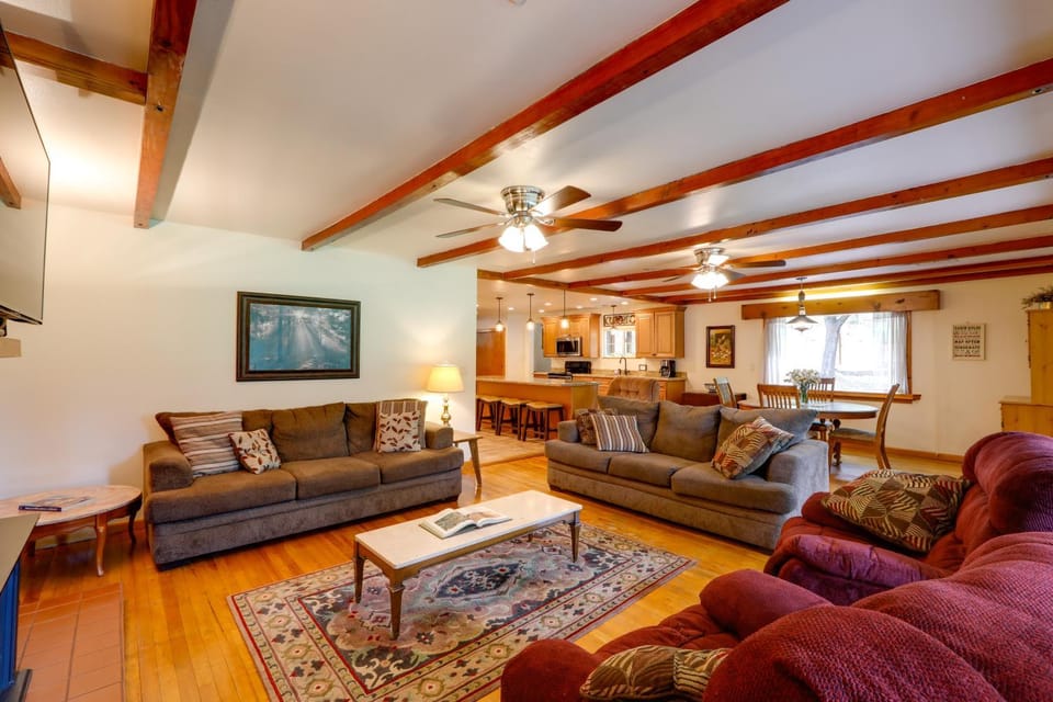 Cozy Cabin on 1 Acre in Premier Pine Neighborhood Cabin in Pine
