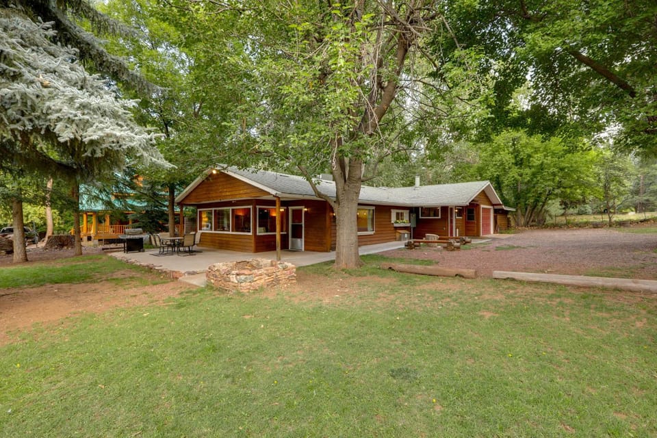 Cozy Cabin on 1 Acre in Premier Pine Neighborhood Cabin in Pine