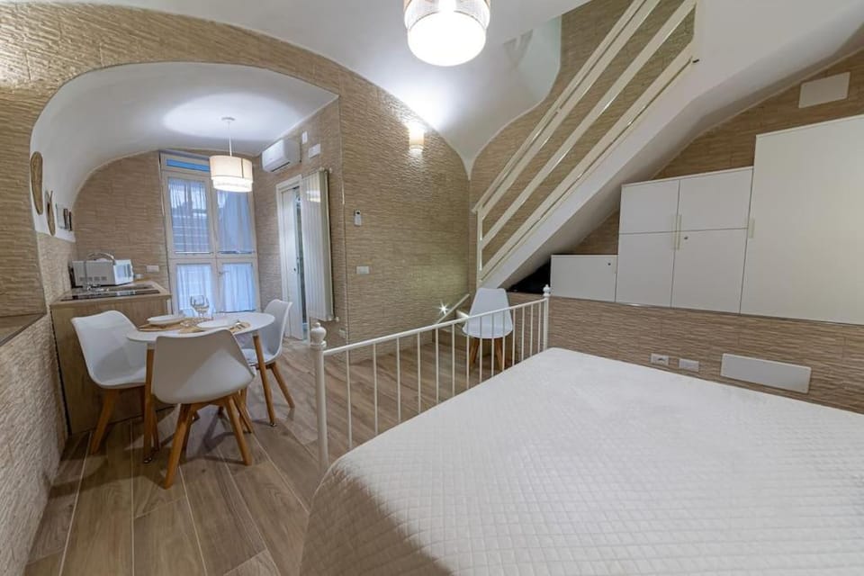 Macarth APT Modern Appartamento Napoli Centro Apartment in Naples