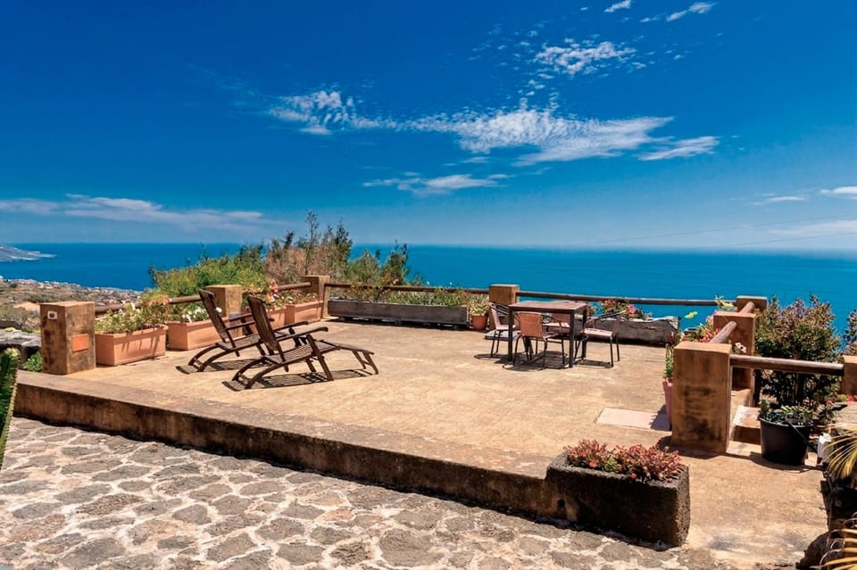 View (from property/room), Balcony/Terrace, Sea view