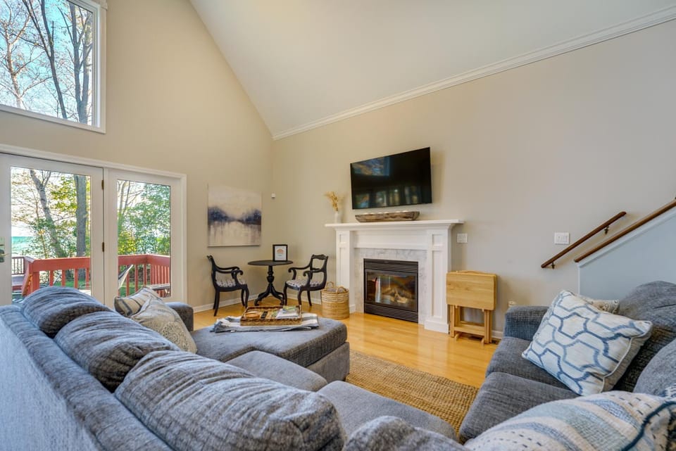 Lake Huron Vacation Rental w/ Private Beach! House in Michigan