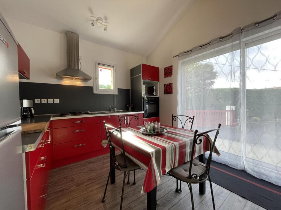 Laguntzarekin House in French Basque Country