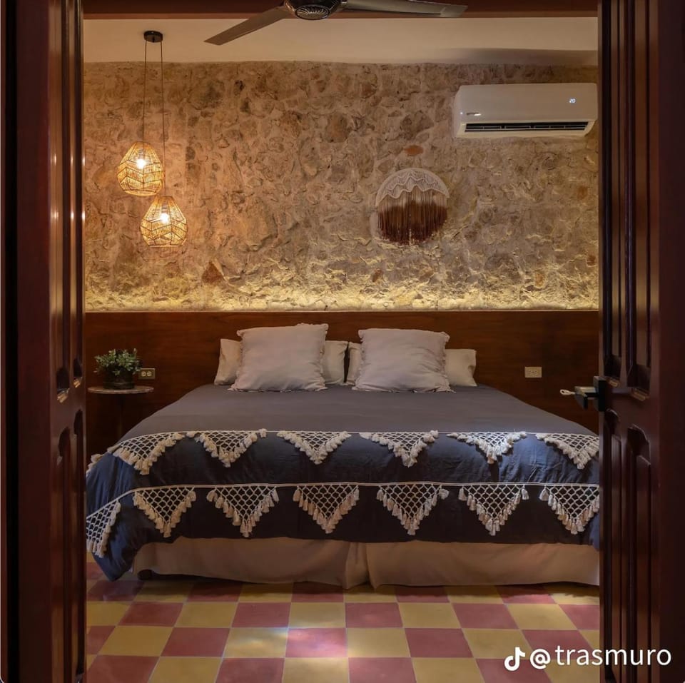 Itinerante/Casa del Mago. Mérida House in Merida
