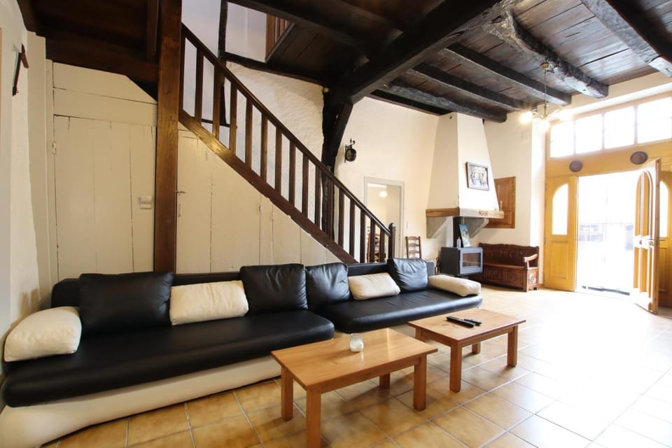 Otxania House in French Basque Country