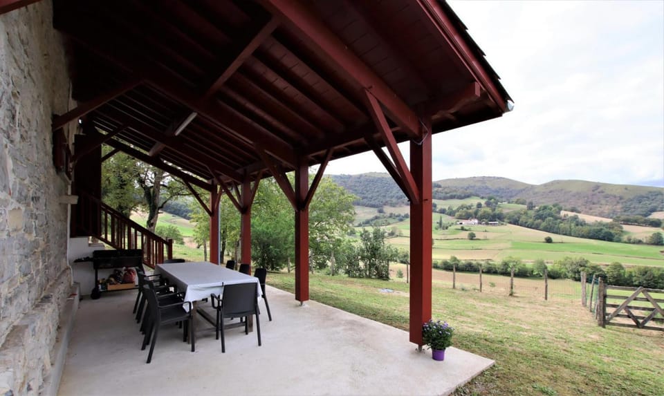 Otxania House in French Basque Country
