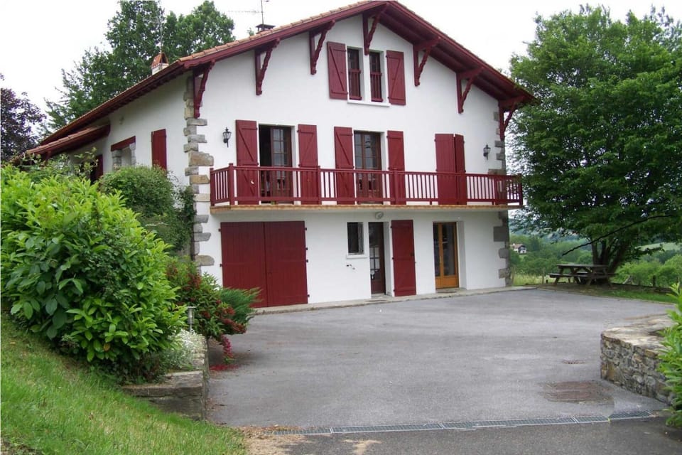 Bixta-eder House in French Basque Country