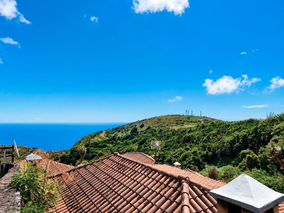 Natural landscape, Mountain view, Sea view