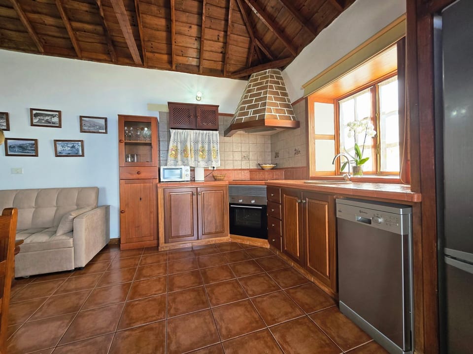 Kitchen or kitchenette, oven, stove
