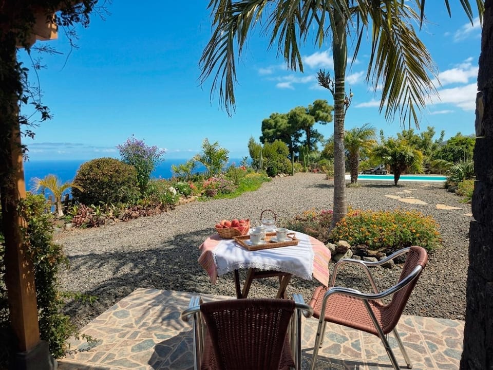 Day, Natural landscape, Garden, Garden view, Pool view, Sea view, Swimming pool, sunbed