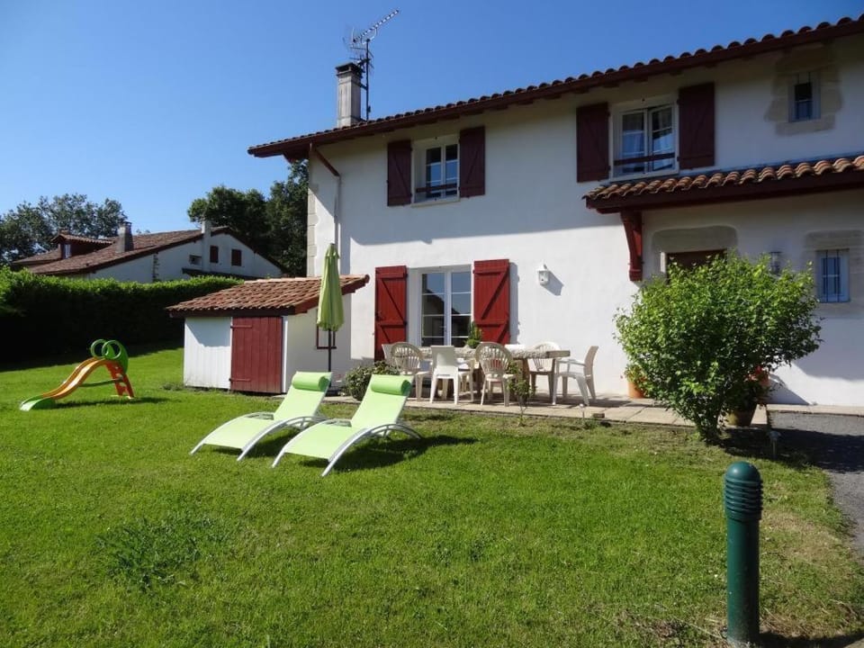 Errotalde-berria bi House in Sare