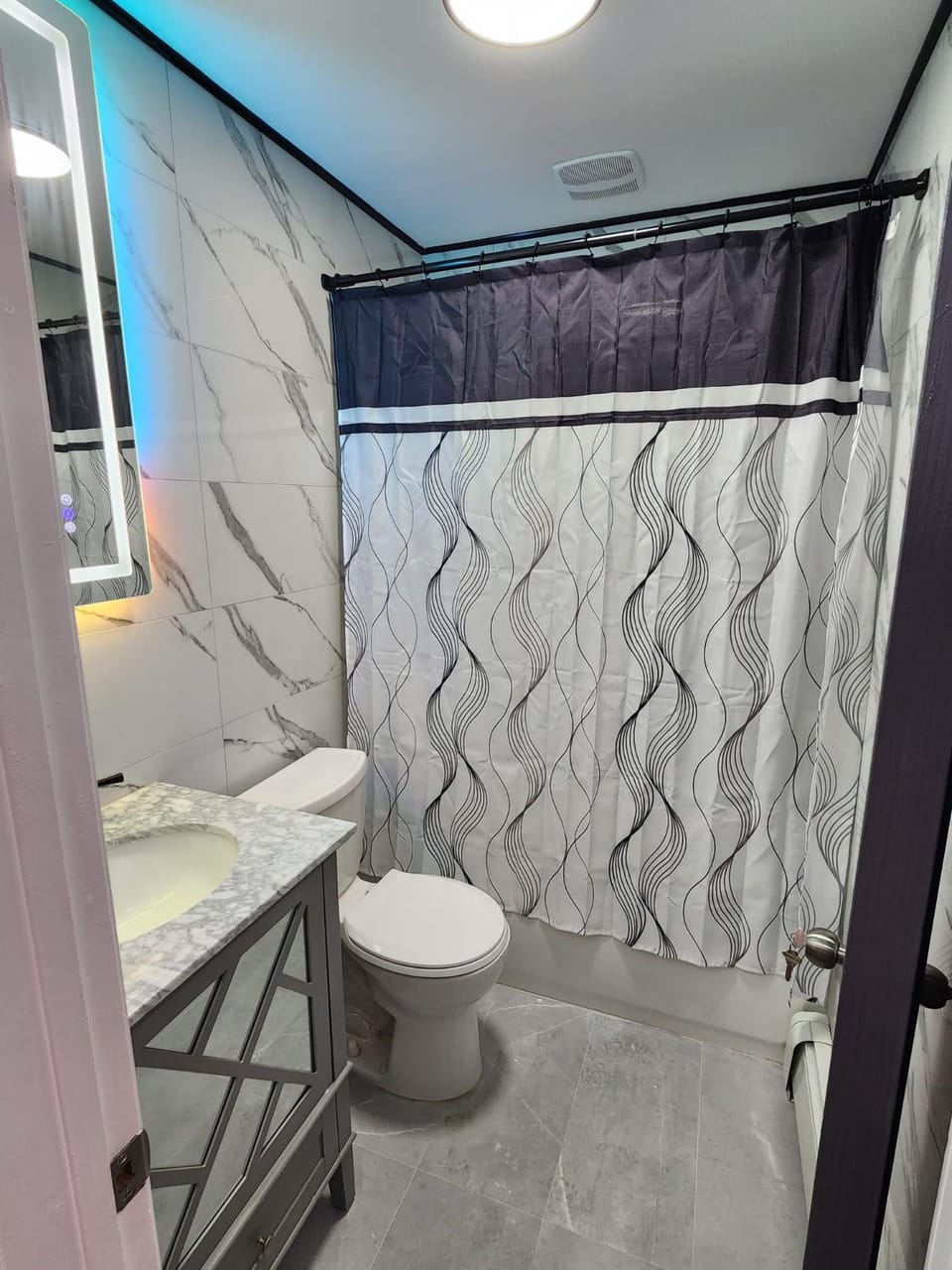 Cozy apartment shared with host Apartment in Laurelton