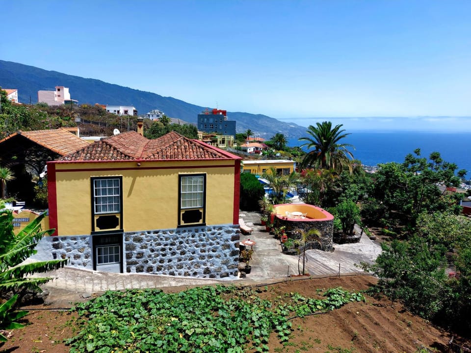 Property building, Garden, Mountain view, Sea view