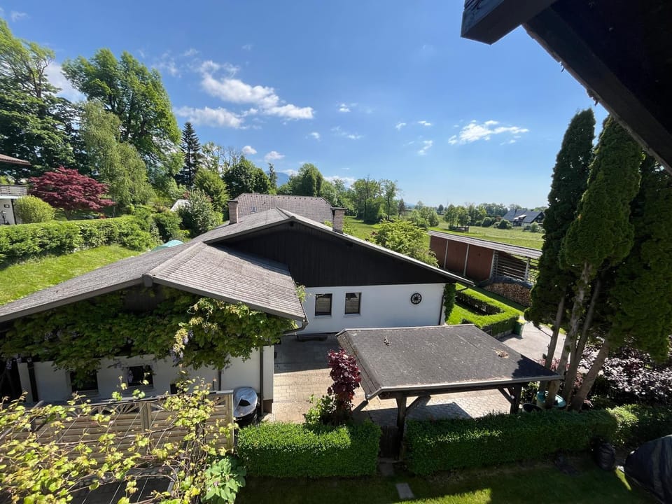 Neighbourhood, Garden view, Street view